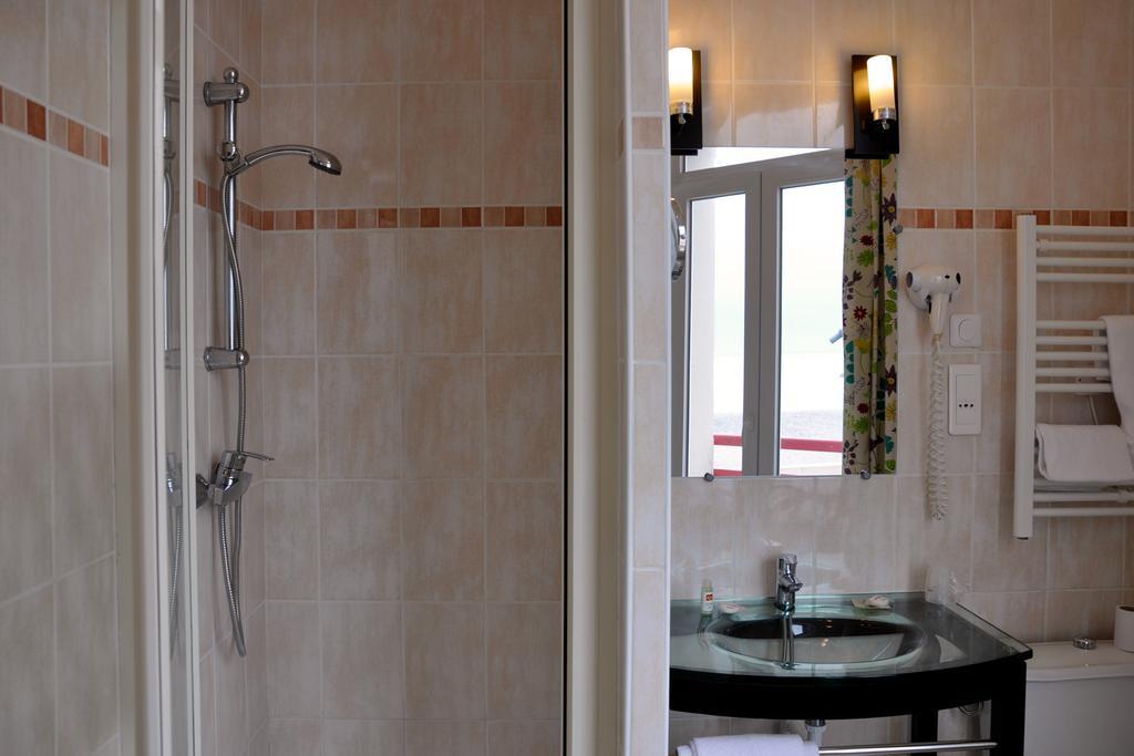 Hotel Le Bellevue Mers-les-Bains Habitación foto